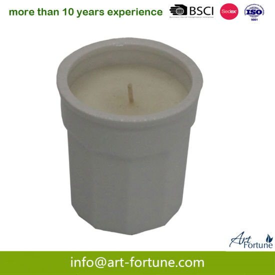 Scented Ceramic Candle with Embossment and Paraffin Wax for Home Decor