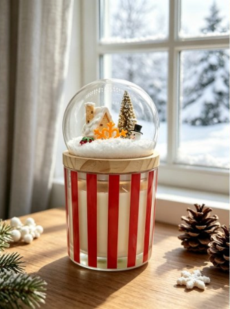 Christmas Scented Glass Candle with Snow Globe Lid 4.PNG